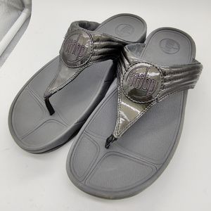 3/$30 SALE - Fitflop Grey Patent. Sz 10